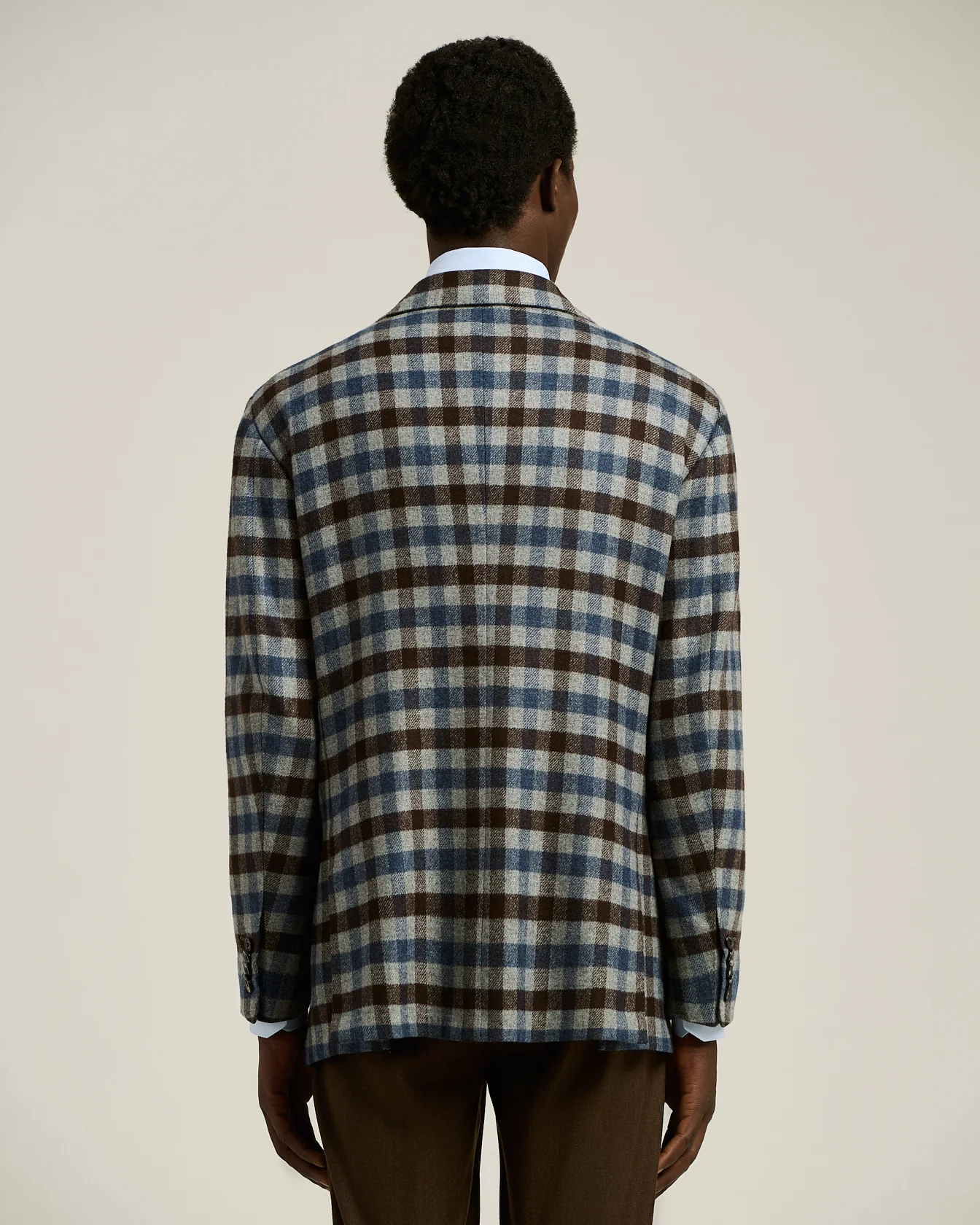 MEN’S CHECKED WOOL‑CASHMERE‑SILK JACKET IN MEDIUM GREY - Image 3