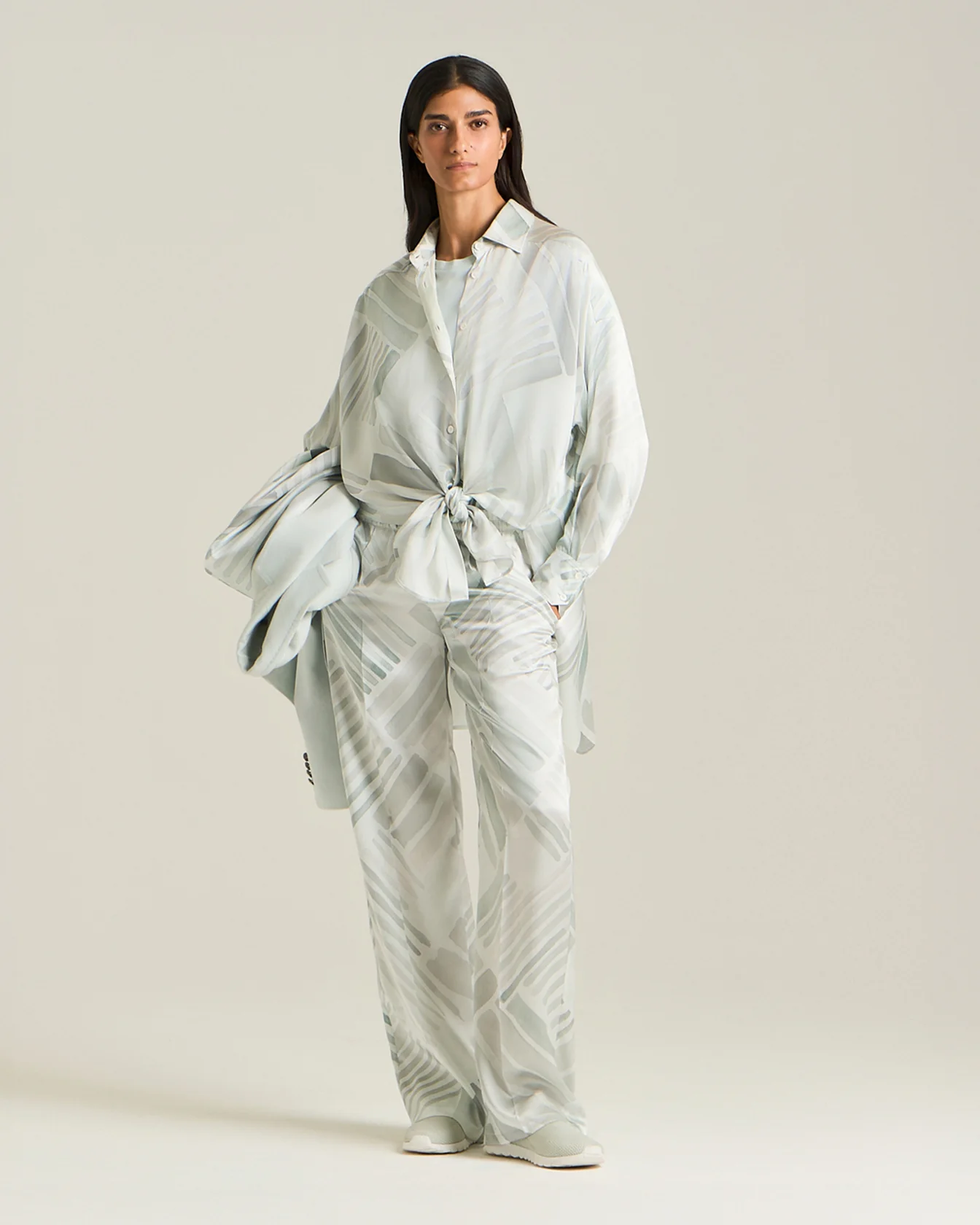 OVERSIZED SILK SHIRT WITH ETHNIC BRUSH PATTERN - Image 5